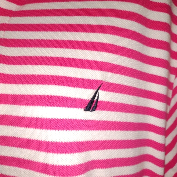 Nautica pink and white striped short sleeve polo style shirt. Size large - Picture 4 of 7